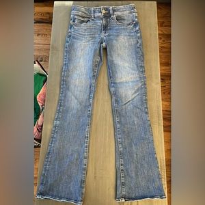 American Eagle Jeans. 6Long. Next level stretch. Kick boot.